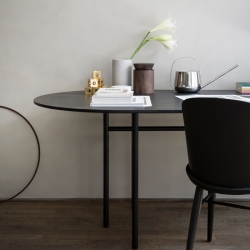 SNAREGADE Oval - Dining Table - Designer Furniture - Silvera Uk